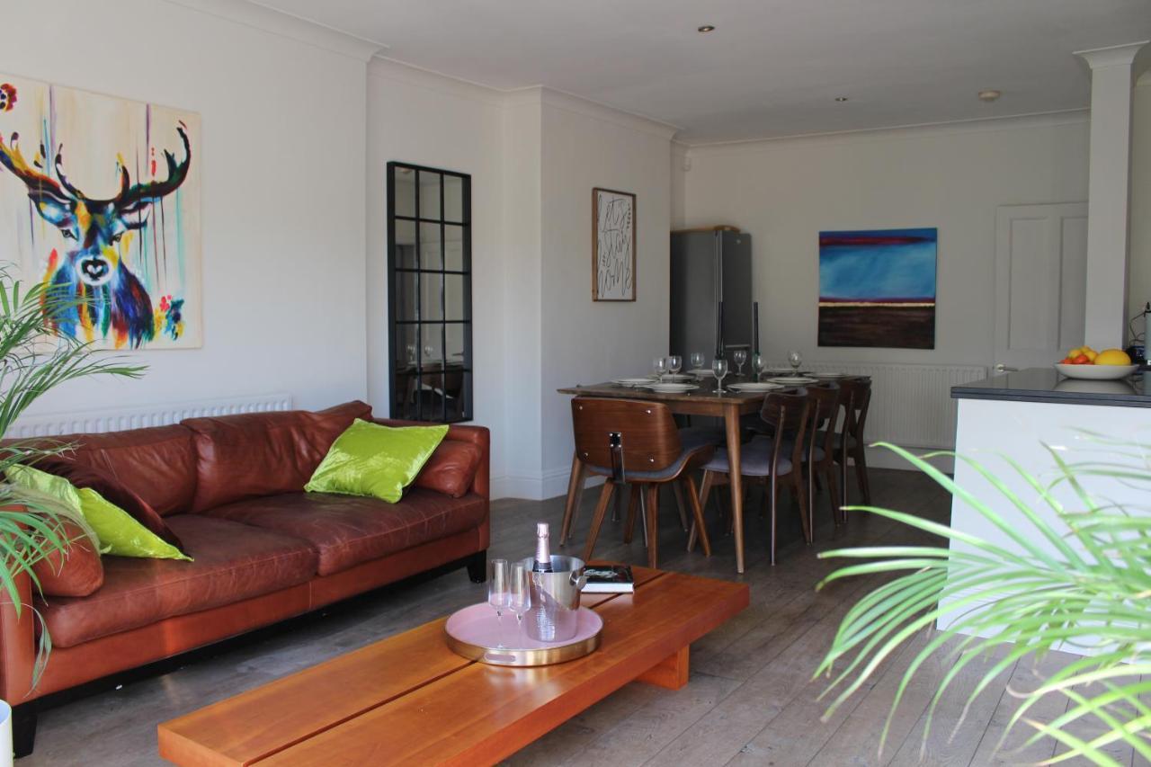 Holiday home Beautiful 4b.2ba House + Office *